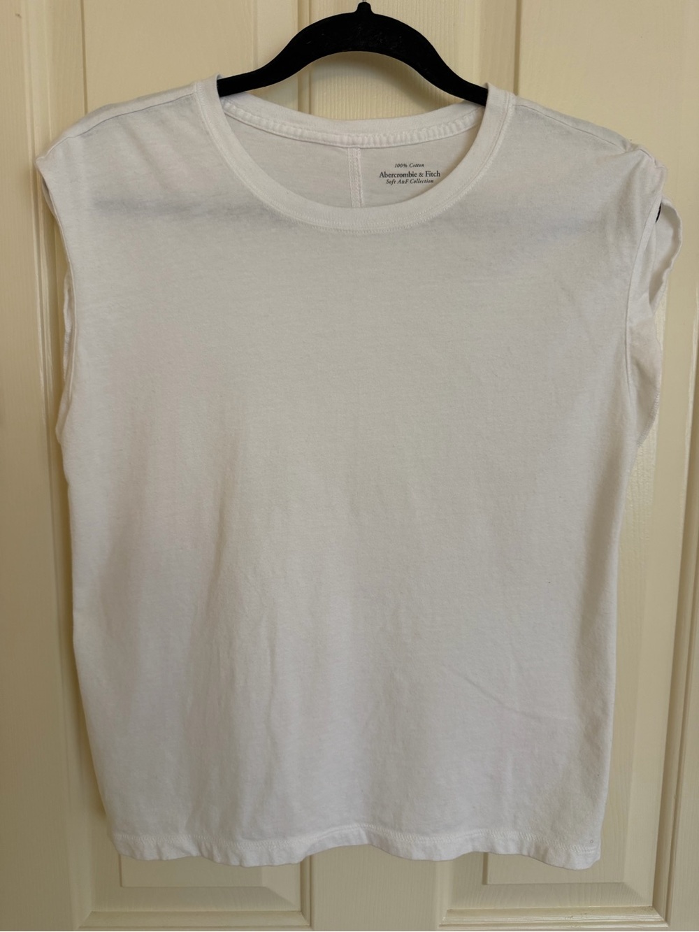 Abercrombie & Fitch White Sleeveless muscle Tank Top
